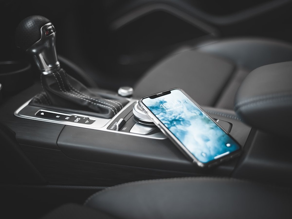 Chargeur à induction 15W Qi 2.0 MagSafe voiture — XPERIENCE VISION