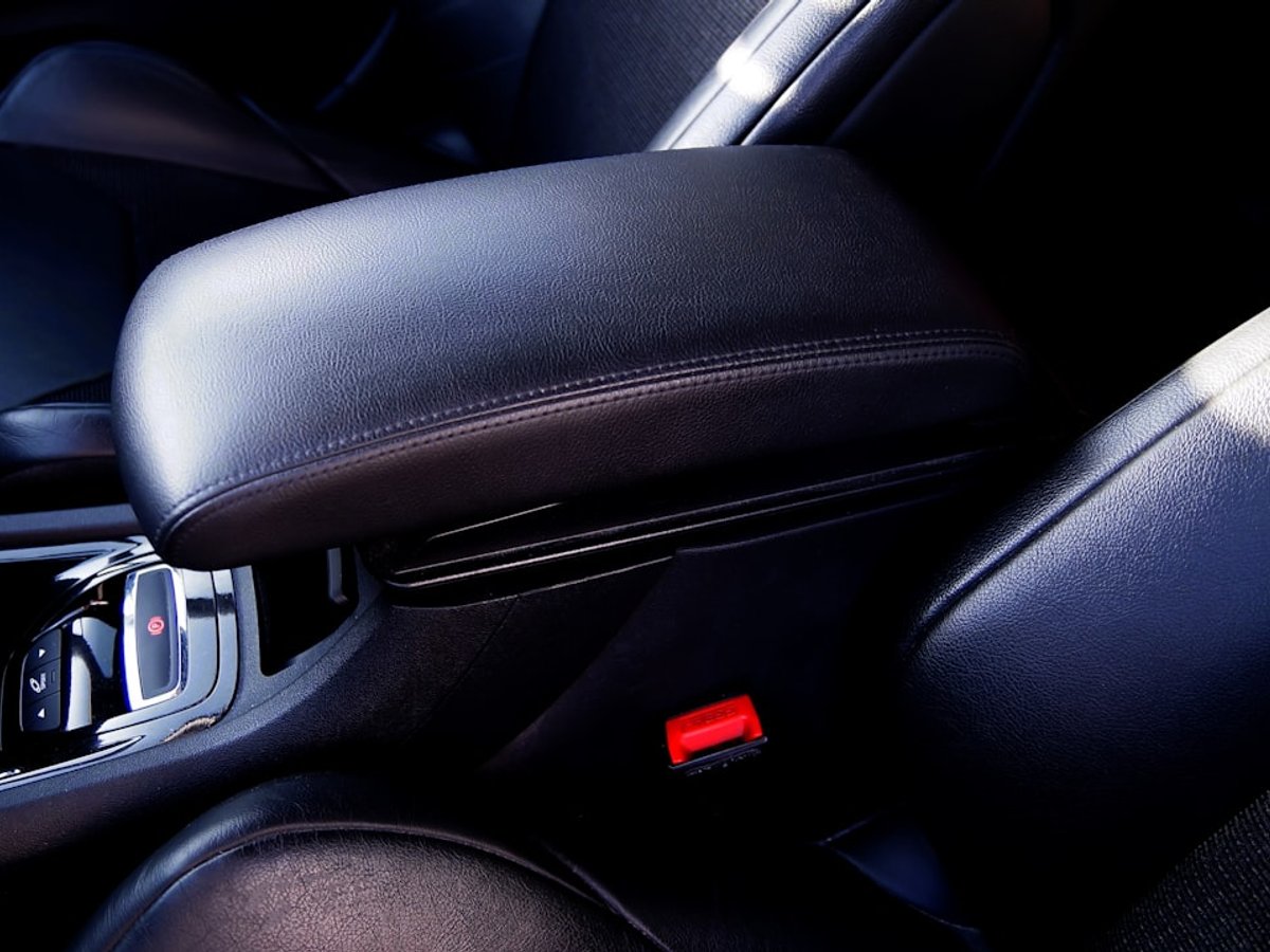 Rangement console centrale cuir recyclé voiture — XPERIENCE VISION