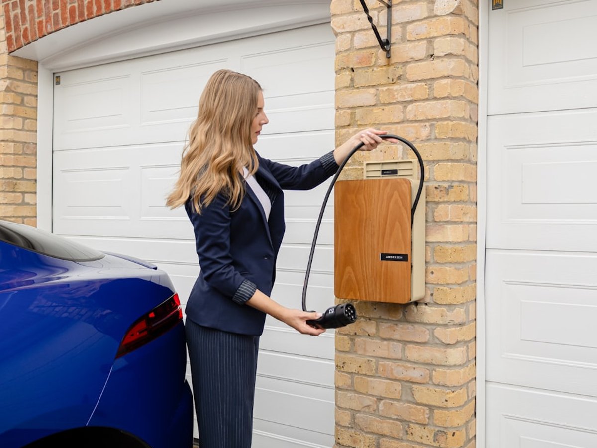 Wallbox 11 kW connectée Wi-Fi voiture électrique — XPERIENCE VISION